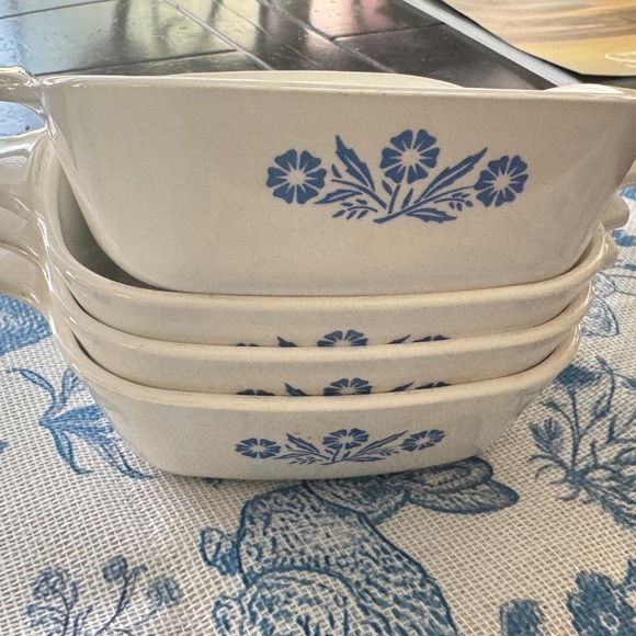 Corningware Other - Corningware SET OF 4 Vintage White Petite Pans Blue Cornflower P41